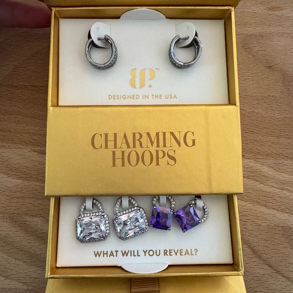 BP Charming Hoops! - Picture 1 of 8